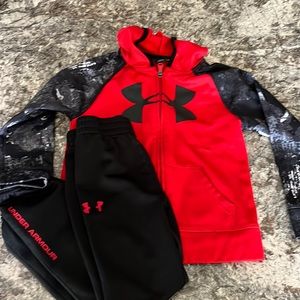 Boys size 5 Under Armor outfit.